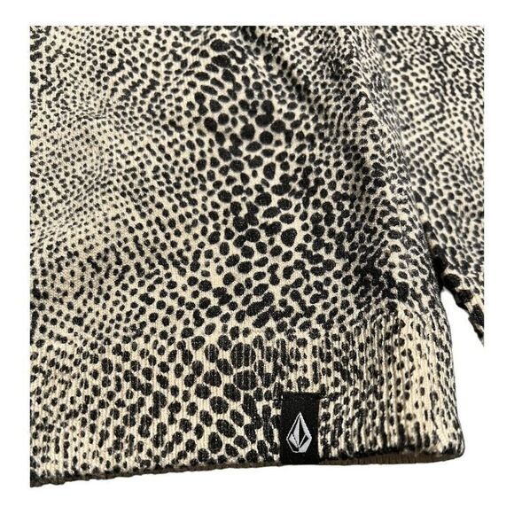 VOLCOM Sweater Girls Youth Sz XS (5-6) Over N Out Animal Print Crewneck NWT - Picture 8 of 16